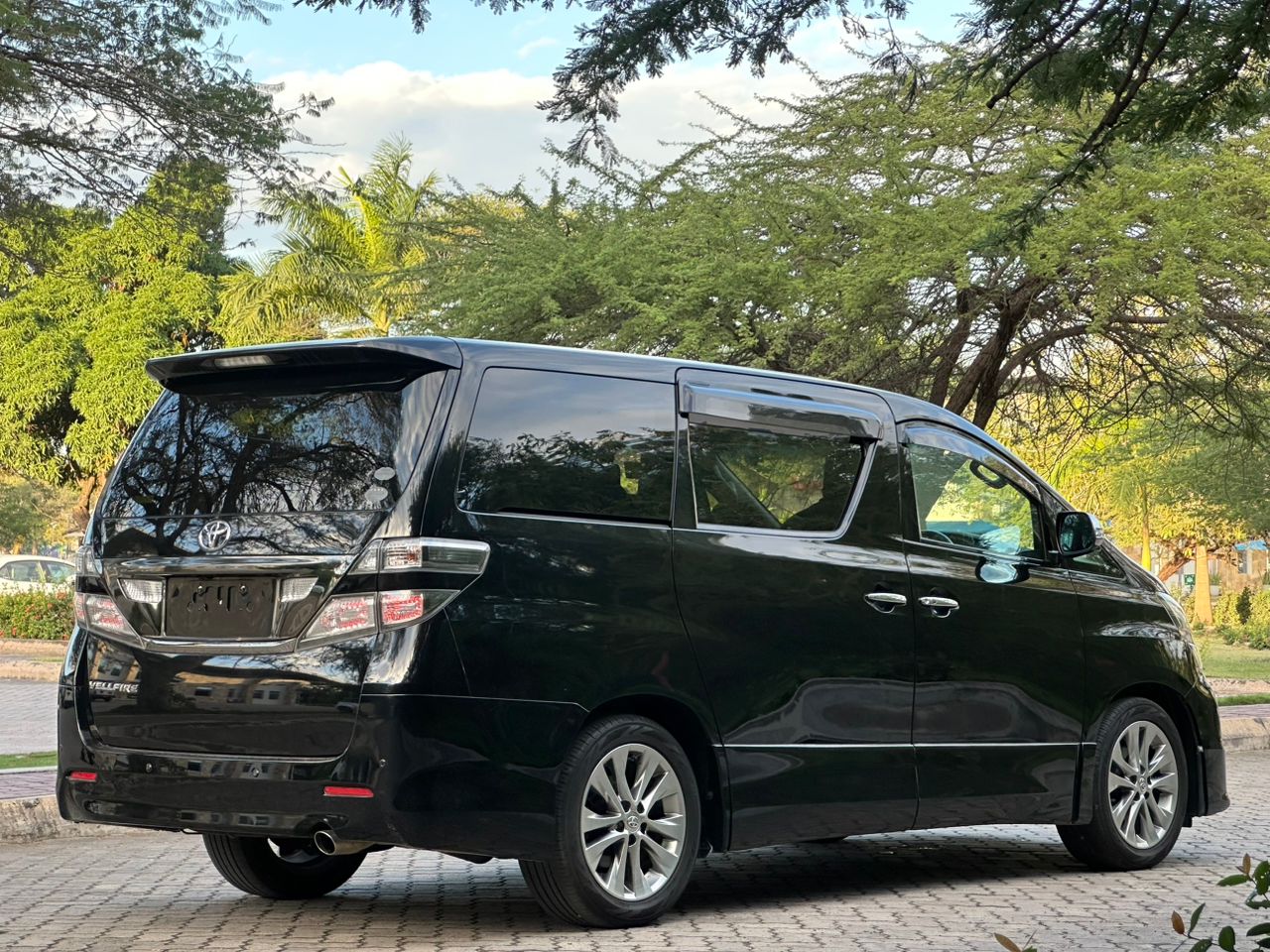 VELLFIRE thumbnail 10